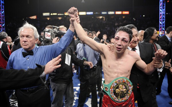 Boxing World Mourns Israel Vazquez